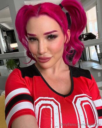 Lilylou T / lilyloutv nude photo #19