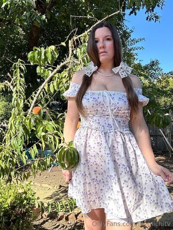 Lily Michi T / lilymichitv nude photo #8