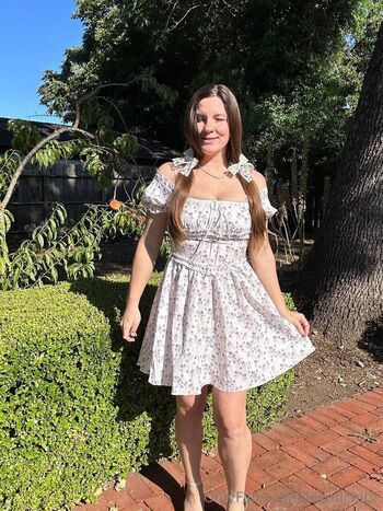 Lily Michi T / lilymichitv nude photo #14