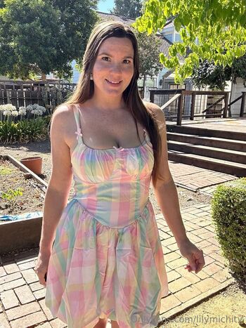 Lily Michi T / lilymichitv nude photo #30