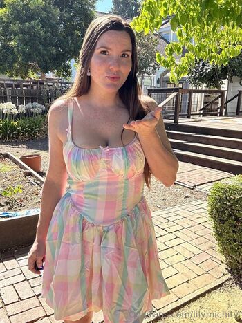 Lily Michi T / lilymichitv nude photo #31