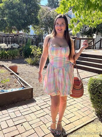 Lily Michi T / lilymichitv nude photo #37