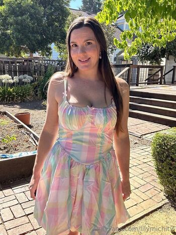 Lily Michi T / lilymichitv nude photo #38