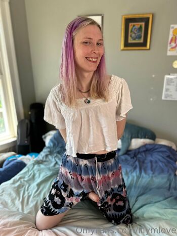 Lily Mentul / lilymlove / lilymentula nude photo #32