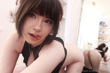 Lily / lilyraekitty nude photo #16