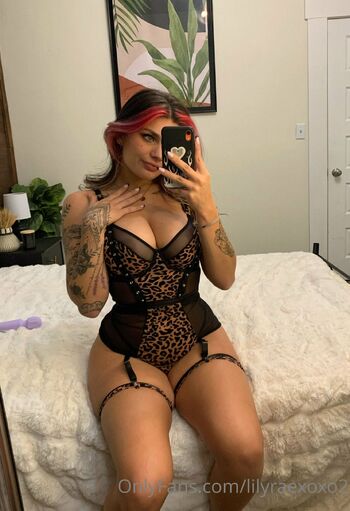 Lily / lilyraexoxo2 nude photo #5