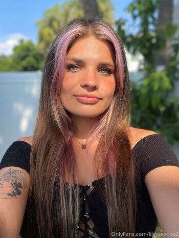 Lily / lilyraexoxo2 nude photo #19