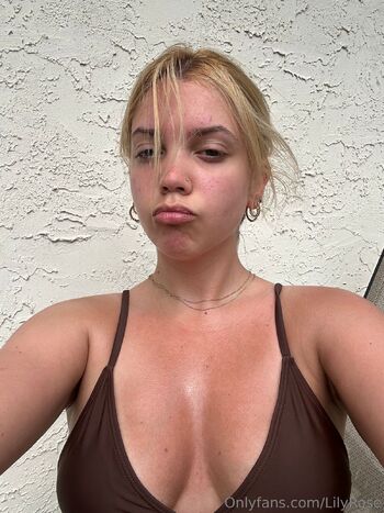ℒ𝒾𝓁𝒾𝒶𝓃𝒶 ℛℴ𝓈𝒶 / lilyrxysa nude photo #14