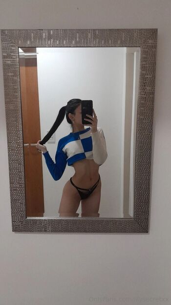 Lil / lilysecretxx nude photo #3