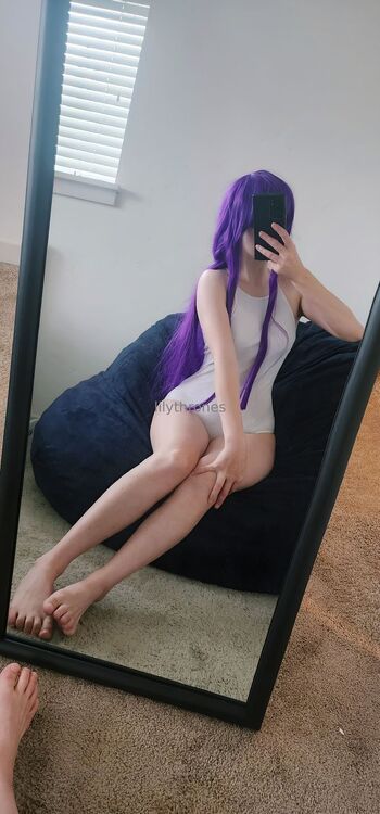 Lil / lilythrones nude photo #33