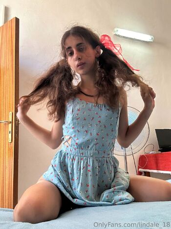 Linda Lean / lindale_18 nude photo #1