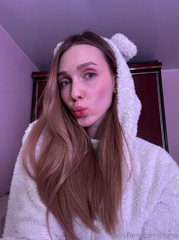 Lin / linesa nude photo #3