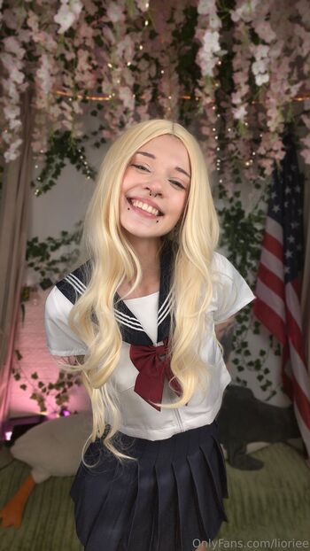 Liori / lioriee nude photo #2