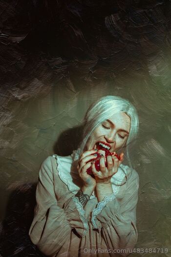 Liori / lioriee nude photo #8