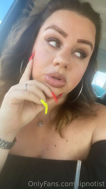 Lipnotis / lipnotist nude photo #7