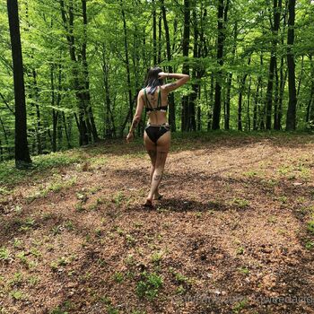 liqweedacid nude photo #4