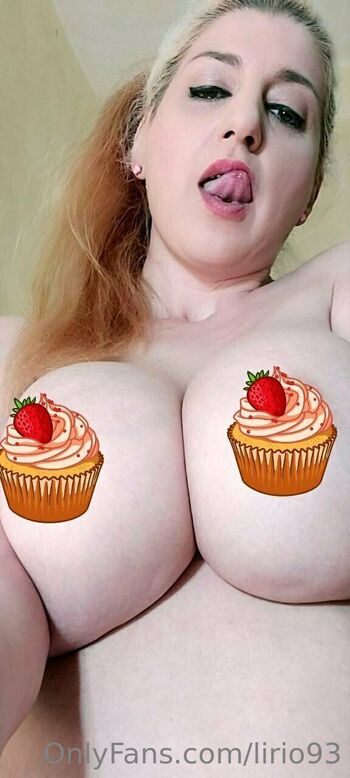 Lirio93 / lirio93 nude photo #33