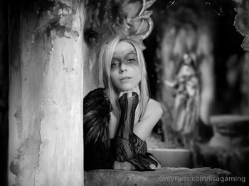 Lisaonthemoo / lisagaming / lisa.sakura22 / lisaonthemooni / lisamaus_gaming nude photo #33