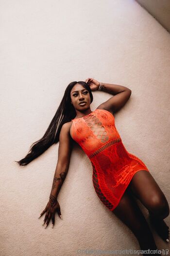 Li / liscardona12 nude photo #12