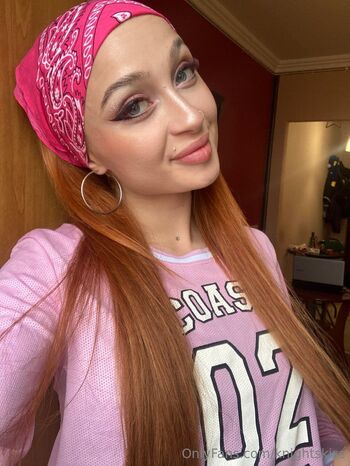 Lissa Fo / lissa_foxxx nude photo #15