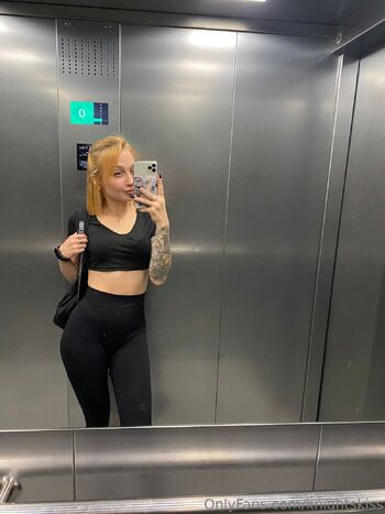 Lissa Fo / lissa_foxxx nude photo #23