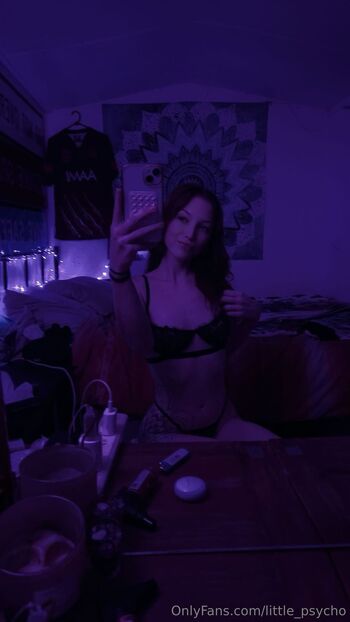 Daphn / little_psycho nude photo #1