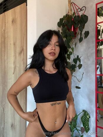 Little Chloe Backdoor Addic / littlechloe_oficial nude photo #2