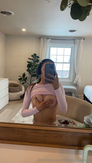Jessica / littlejessicaxoxoo nude photo #3