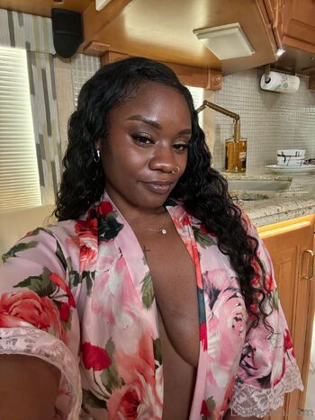 Little Laya - The Webs Kinkiest Ebon / littlelaya nude photo #23