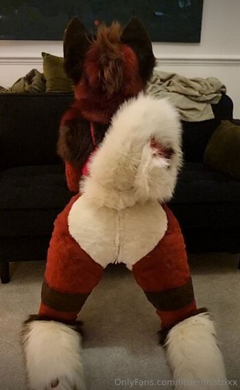 Trixi / littlemisstrixx nude photo #14