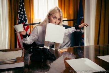 Lena Polansk / littlepolishangel nude photo #6