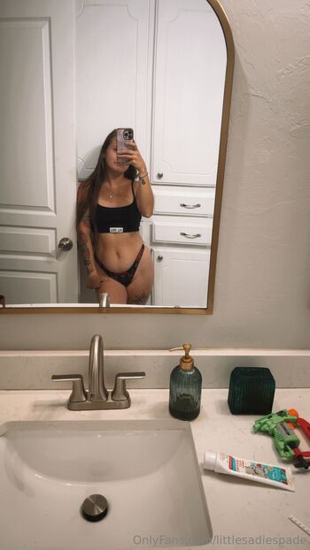 SadieSpad / littlesadiespade nude photo #8