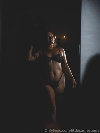 SadieSpad / littlesadiespade nude photo #9