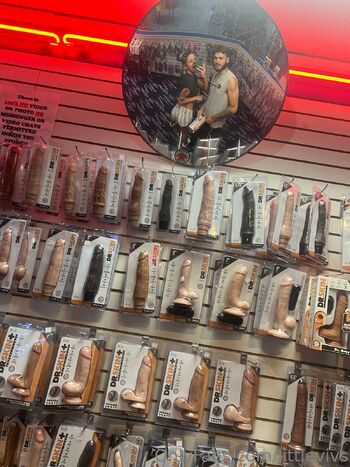 Vivia / littlevivs nude photo #37