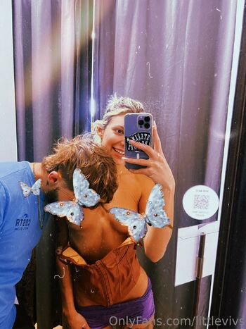 Vivia / littlevivs nude photo #39