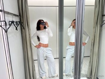 OnlyFans / littleyasmin nude photo #10