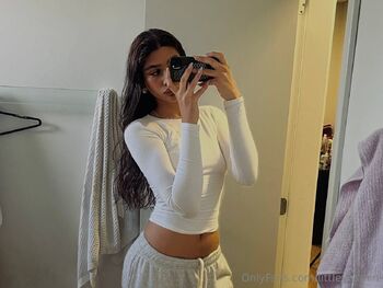 OnlyFans / littleyasmin nude photo #13