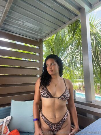 Kenda / livewellwithkendal nude photo #2