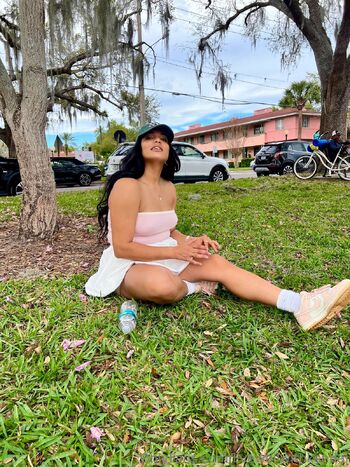 Kenda / livewellwithkendal nude photo #16