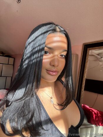 Kenda / livewellwithkendal nude photo #29