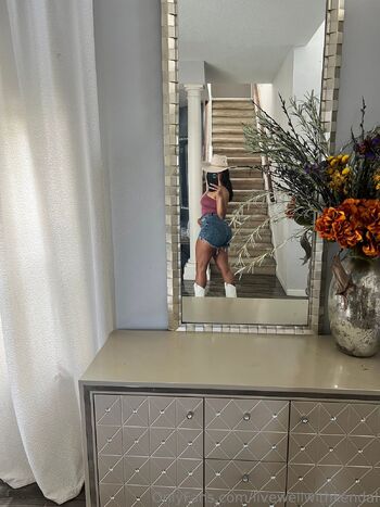 Kenda / livewellwithkendal nude photo #30