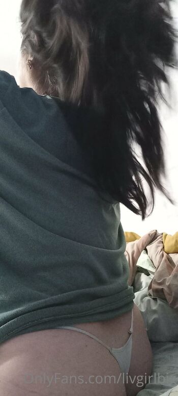 Li / livgirlbig nude photo #2