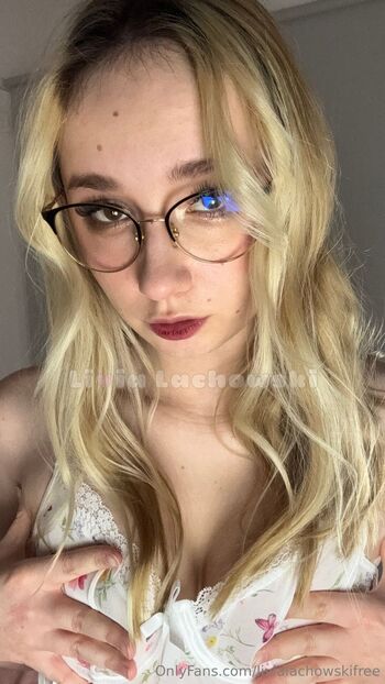 Livia Lachowski FREE / livialachowskifree / livia.lachowski / livialachowski nude photo #32