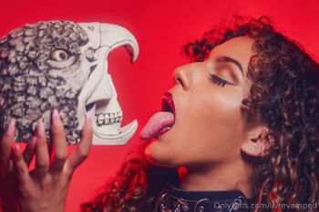 Liv Revampe / livrevamped nude photo #11