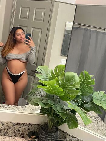 Liylah Dol / liylahdollxo nude photo #21