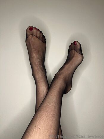 Liza Lawrenc / lizaa.lawrence / lizaa_lawrence nude photo #1