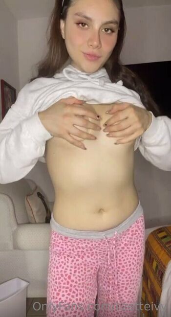 Lizett / lizetteivy nude photo #6