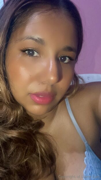 L i z z i e / lizgoti nude photo #6