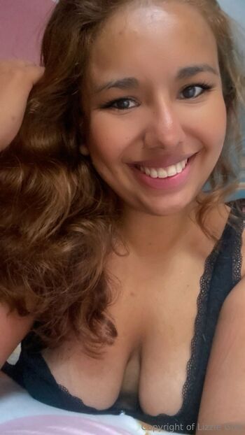 L i z z i e / lizgoti nude photo #28