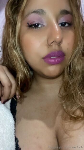 L i z z i e / lizgoti nude photo #37